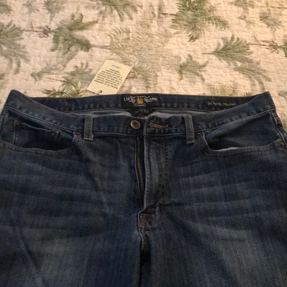 Men’s Lucky Brand Jeans - Picture 2 of 4